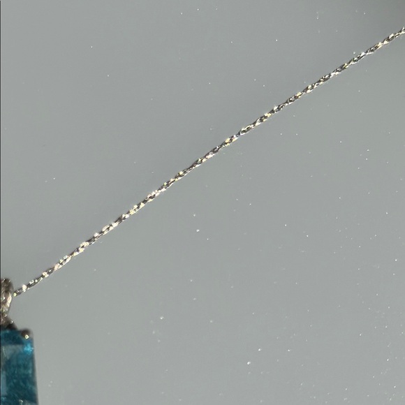 14k real solid white gold Topaz diamonds necklace - Picture 5 of 7